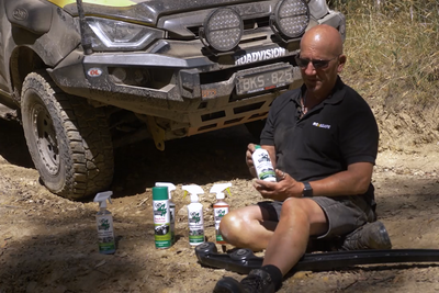 Peter Taylor from Road Safe Australia uses Bar's Bugs